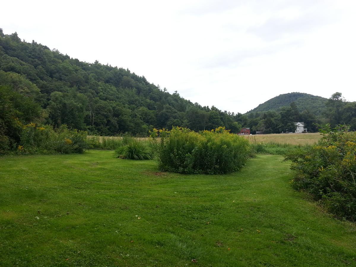 A Meadow House Panzió Lakeville Kültér fotó